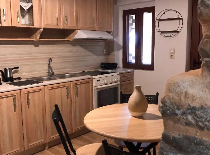 Kamares Stone House 1 ييروميلين