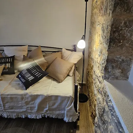 Kamares Stone House 1 *