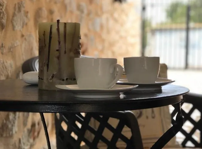 Kamares Stone House 1 * Yerolimin